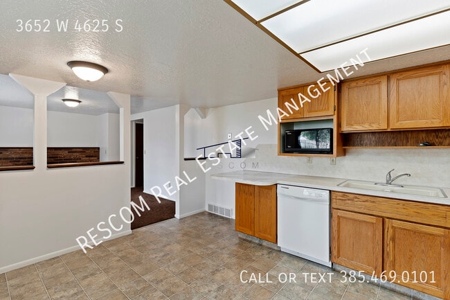 Building Photo - 3652 W 4625 S