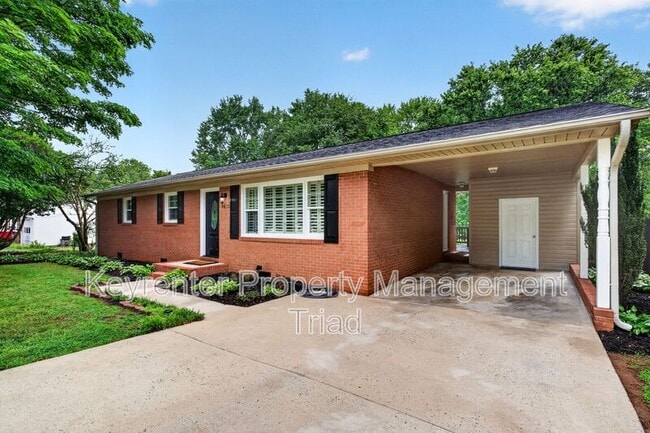 Building Photo - 9415 Glen Cross Dr