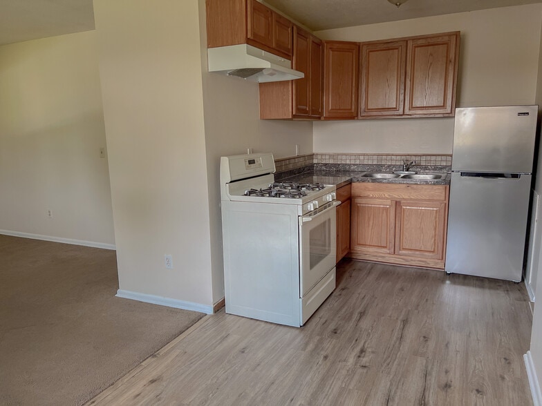 Primary Photo - 8813 18th Avenue South