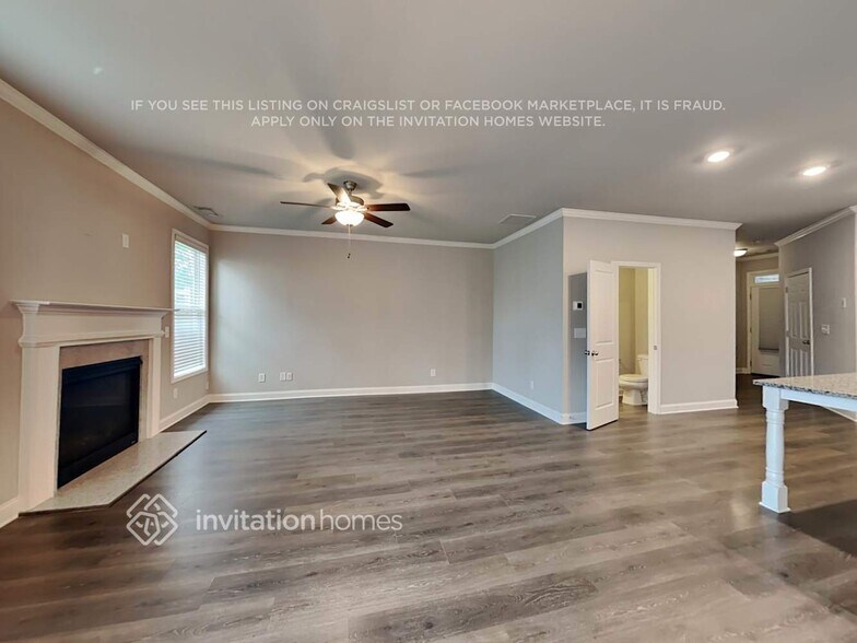 Building Photo - 701 Alder Grv Trce