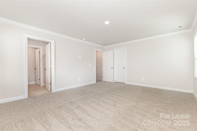Building Photo - 1735 Braemar Vlg Dr