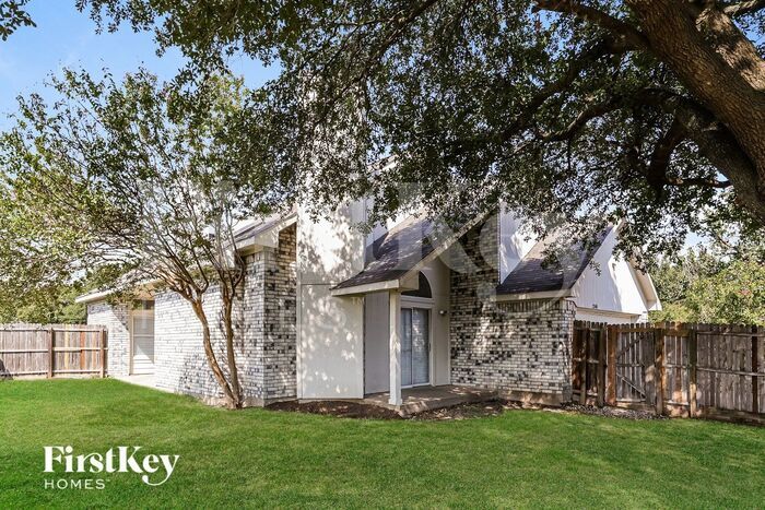 Building Photo - 2140 Birch Bend