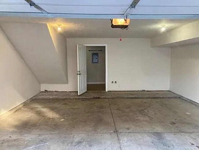 Building Photo - Gorgeous condo for rent