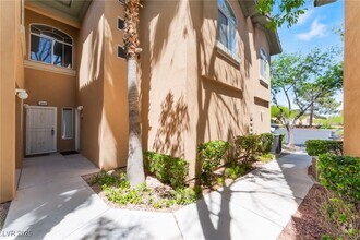 Building Photo - 1705 Hills of Red Dr