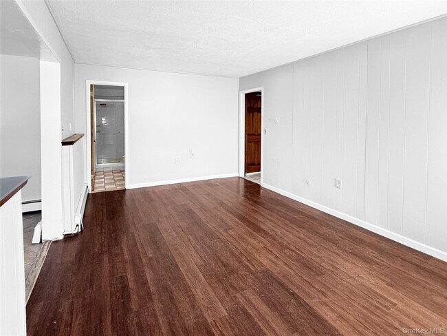 Building Photo - 83 Kent Rd