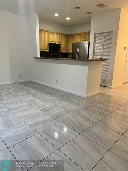 Building Photo - 3126 Coral Ridge Dr