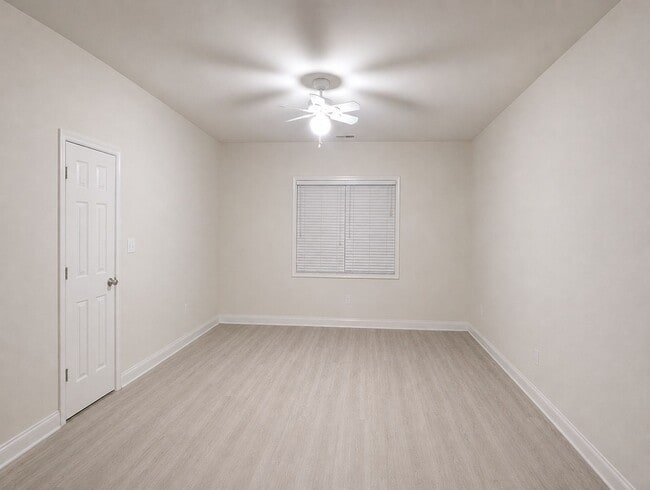 Building Photo - 34673 Villa Cir