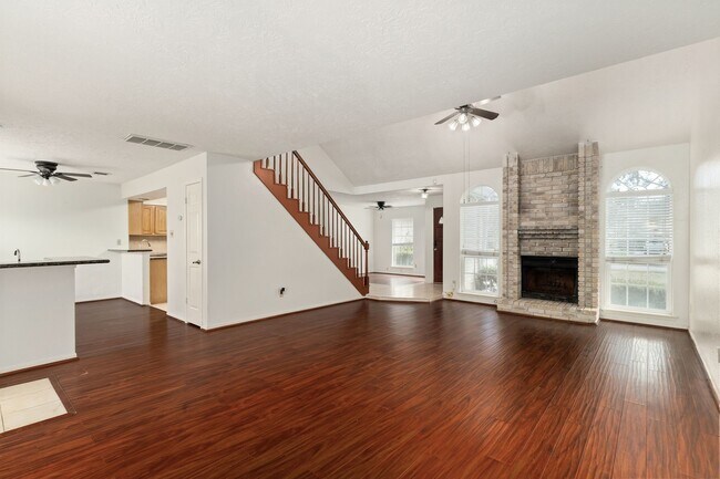 Building Photo - 3118 Kempwood Dr