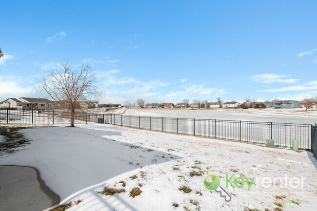 Building Photo - Newly Built 3 Bedroom Beauty: Lawn care and trash included!