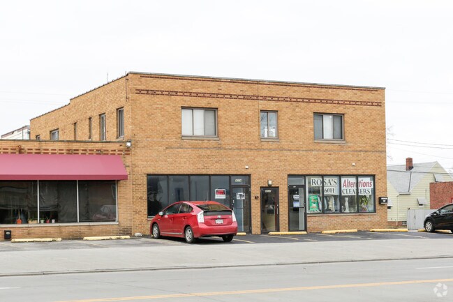 Building Photo - 4320 Ridge Rd