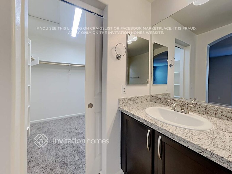 Building Photo - 1417 S Ponderosa Dr