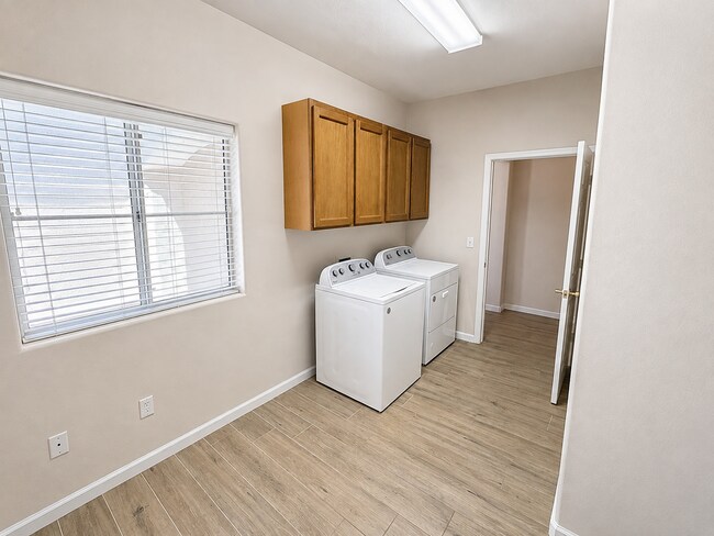 Building Photo - 2842 Freedom Hills Dr