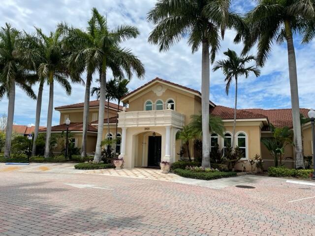 Building Photo - 110 Villa Cir