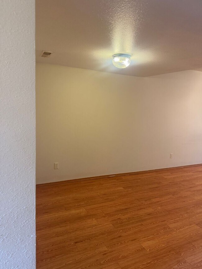 Building Photo - 20304 Skyview Dr
