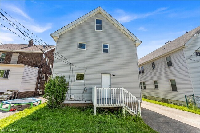 Building Photo - 4700 Rockwood Rd