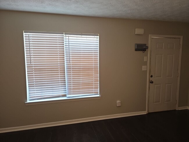 Building Photo - 3111 Fields Dr