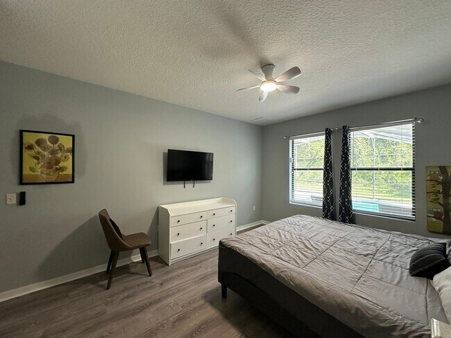 Building Photo - 1025 Cypress Pointe Blvd