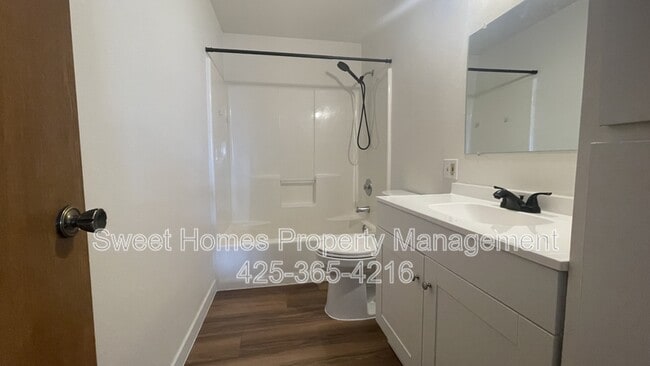 Building Photo - 2007 131st Ave NE