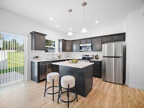 Building Photo - $1,000 CREDIT MOVE IN SPECIAL! Brand New T...