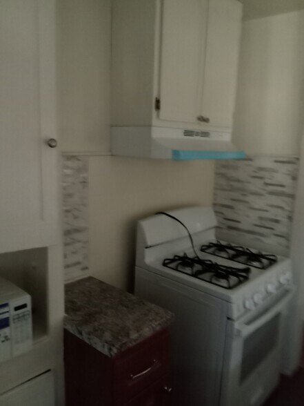 Building Photo - 4503 S Wilton Pl