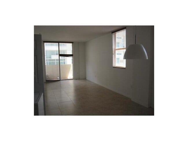 Building Photo - 115 SW 11th St