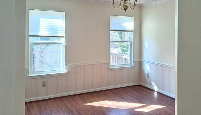 Building Photo - Room in Single Family Home on Caloosa Cove SW