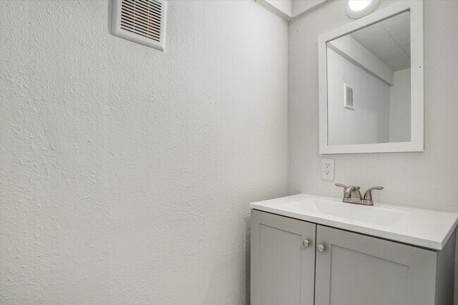 Building Photo - 3817 S Benton Ave