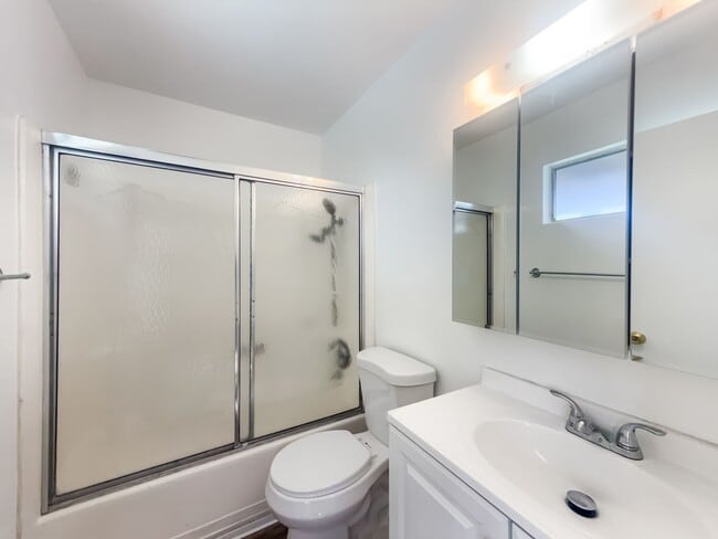 Building Photo - Beautiful 4B/2BA Home in Poway Available for Rent!