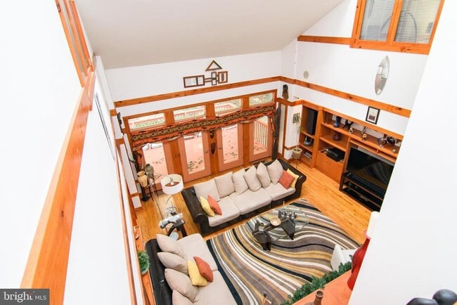 Building Photo - 23615 Quail Hollow Cir
