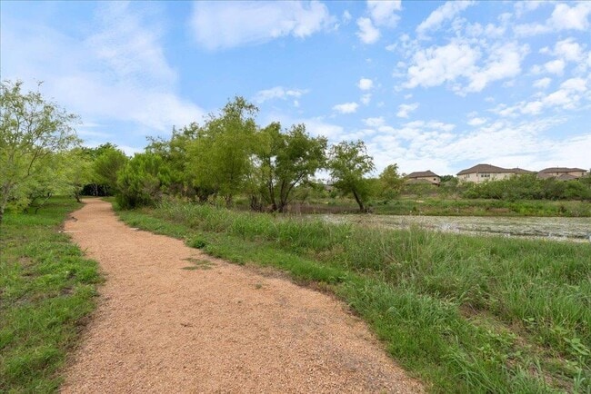 Building Photo - 7617 Saginaw Dr