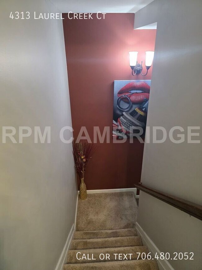 Building Photo - 4313 Laurel Creek Ct SE