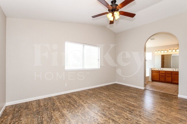 Building Photo - 12720 N 86th Dr