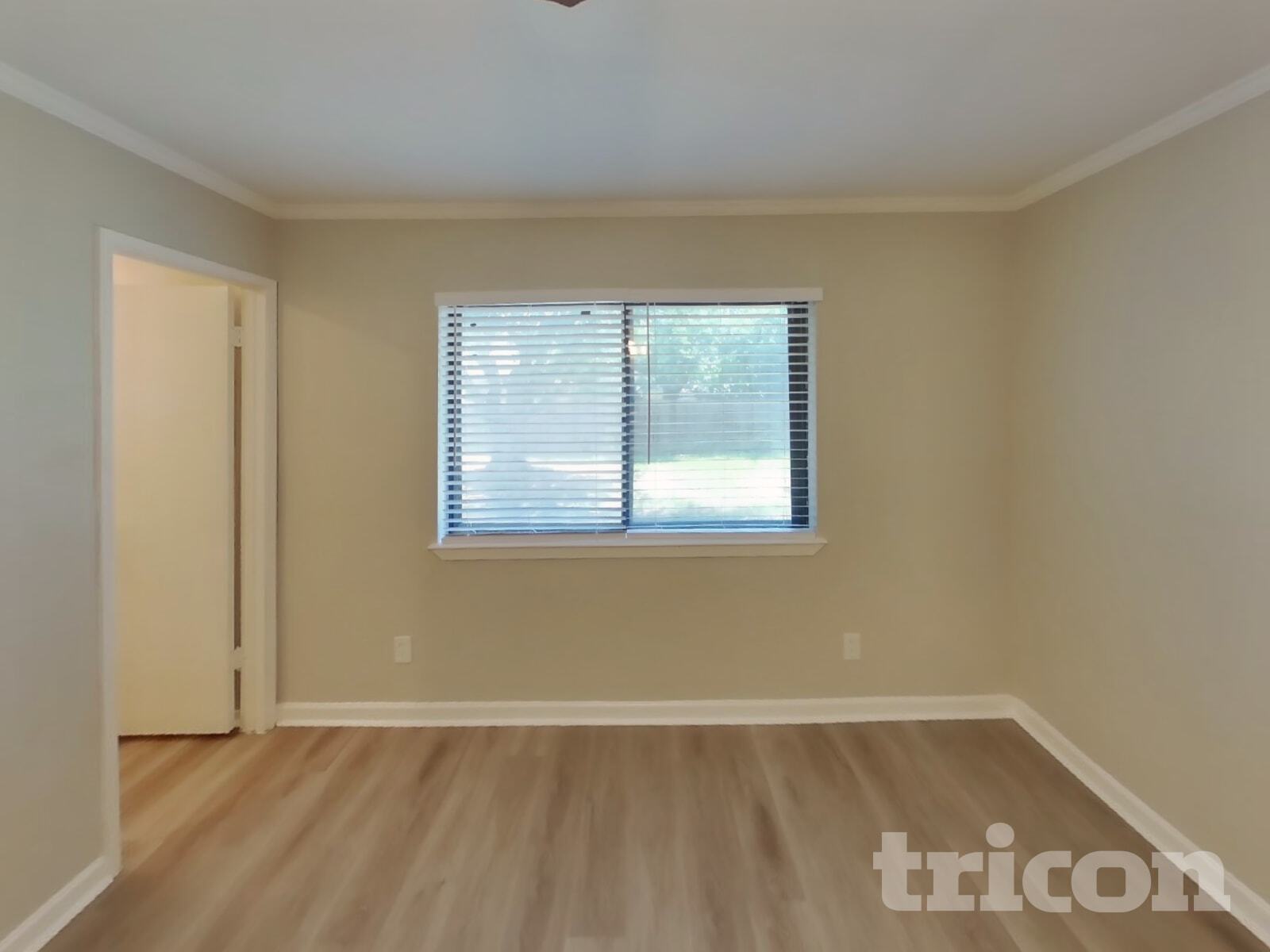 Building Photo - 413 S Willow St