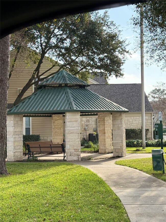 Building Photo - 13600 Breton Ridge St