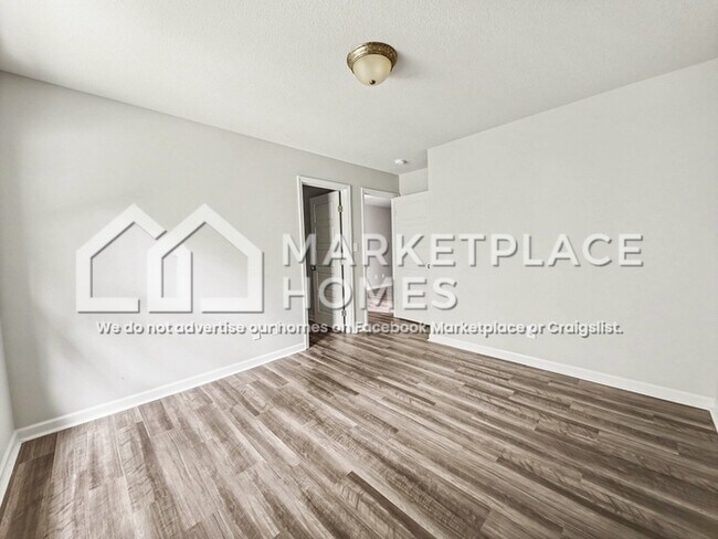 Building Photo - 201 Sedgewick Dr