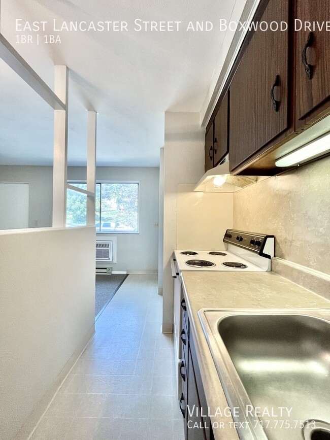 Building Photo - Budget-friendly 1-Bed w/ On-Site Laundry &...