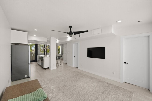 Building Photo - 1704 Tabor St