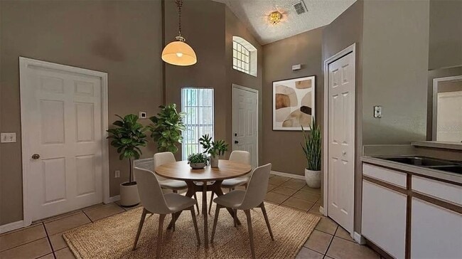 Building Photo - 2406 Violet Ct