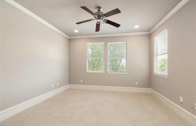 Building Photo - 5545 Cornish St