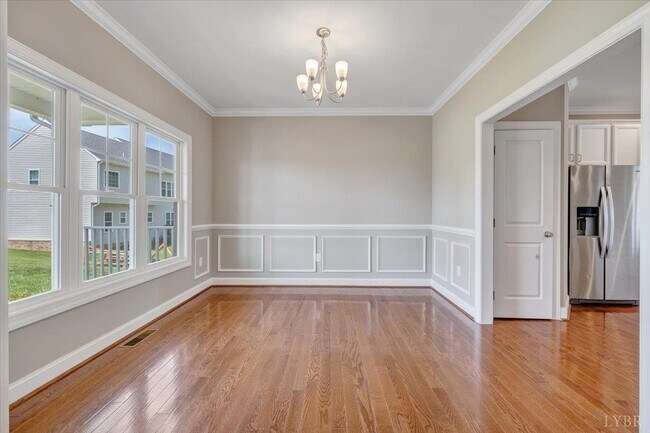 Building Photo - 1021 Lochwood Hl Dr
