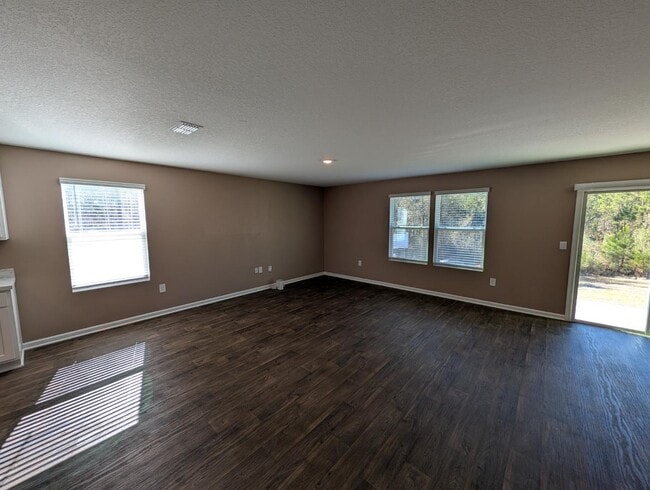 Building Photo - 3107 Rustic Deer Wy