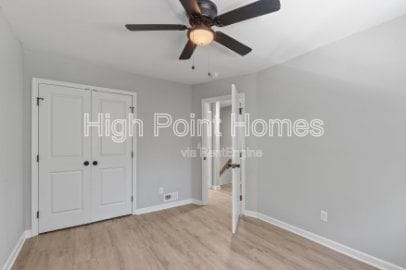 Building Photo - 400 Gallery Ln