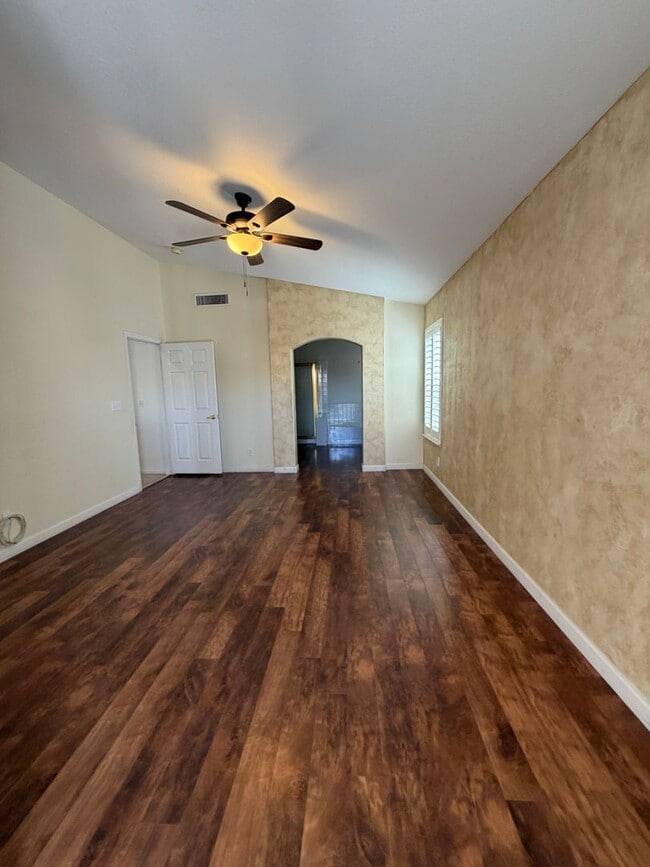 Building Photo - 8164 Sedona Sunset Dr