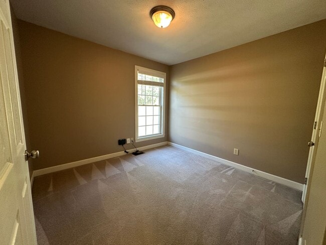 Building Photo - 1925 Buttonwood Ct