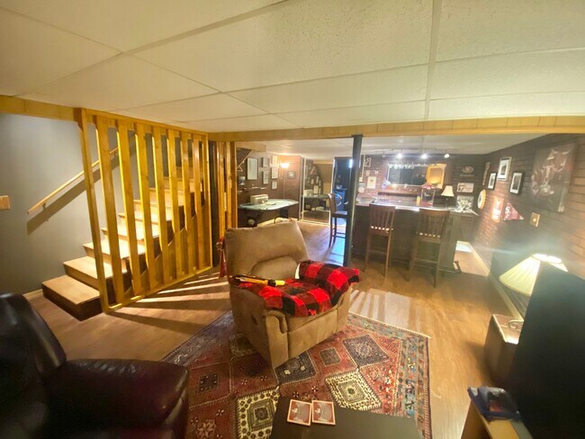 Building Photo - 56 Morellen Ln