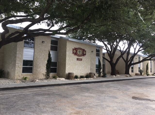 Primary Photo - Vineyard Crossing Apartments