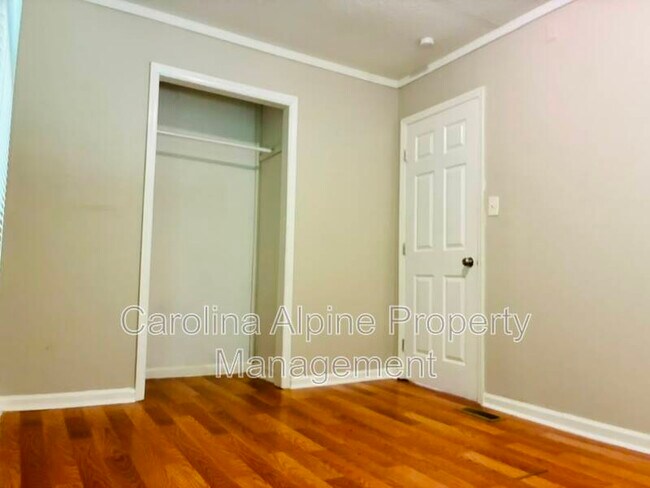 Building Photo - 5168 Crawford Rd