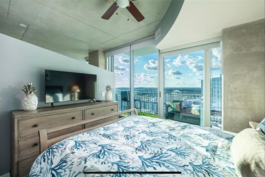 Building Photo - 777 N Ashley Dr