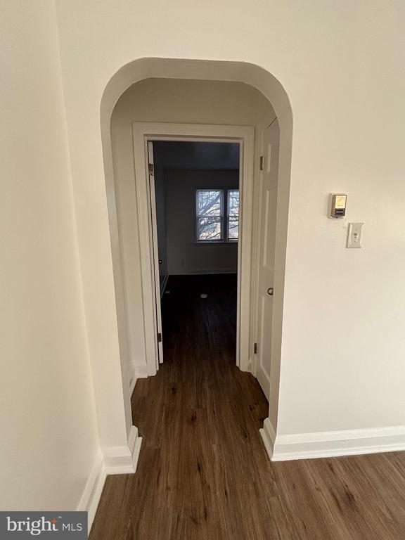 Building Photo - 3758 Columbus Dr