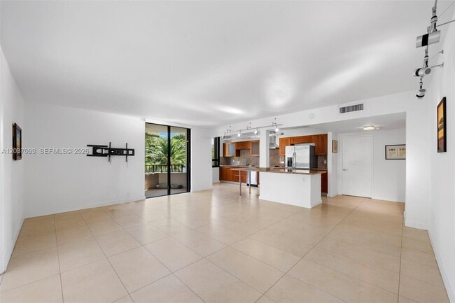 Building Photo - 181 Crandon Blvd